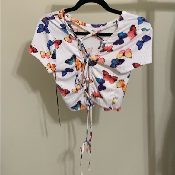 butterflies the back is open - Picture 4 of 4